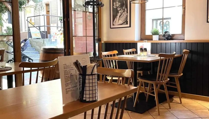 Restaurace U Bukacku Vzhled A Atmosfera - 8, Wilsonova 154