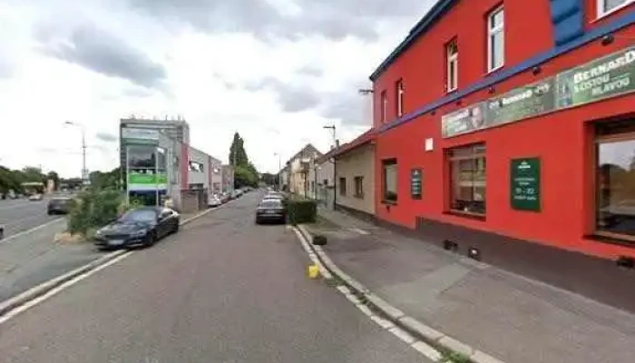 Restaurace U Cervenych Street View A 360deg - Vávrova 286