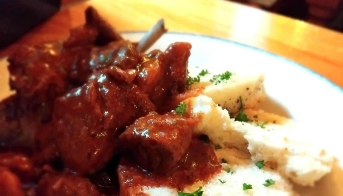 Restaurace U Cervenych Vrat Medonosy Liběchov - Medonosy-liběchov