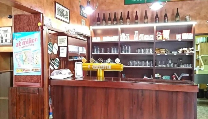 Restaurace U Cervenych Vzhled A Atmosfera - Vávrova 286