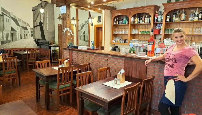 Restaurace U Dvou velbloudů - 110 00 Staré Město
