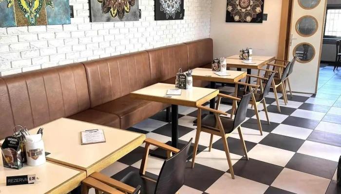 Restaurace U Gregoru Vzhled A Atmosfera - Palackého Tř. 440