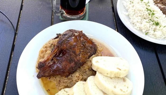 Restaurace U Hencu Blizko Mě - Louňovice-mukařov