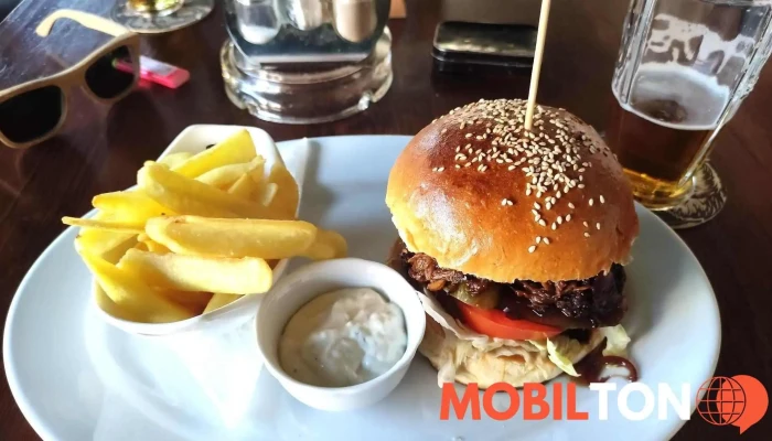 Restaurace U Henschu Hranolky - Pražská 56