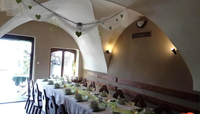 Restaurace U Hranaty Koule Vzhled A Atmosfera - Havířská 1012