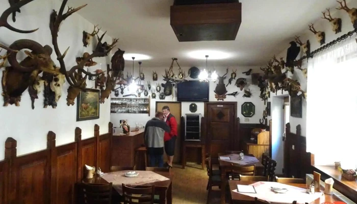 Restaurace U Huberta -  Vse - Dr. E. Beneše 27