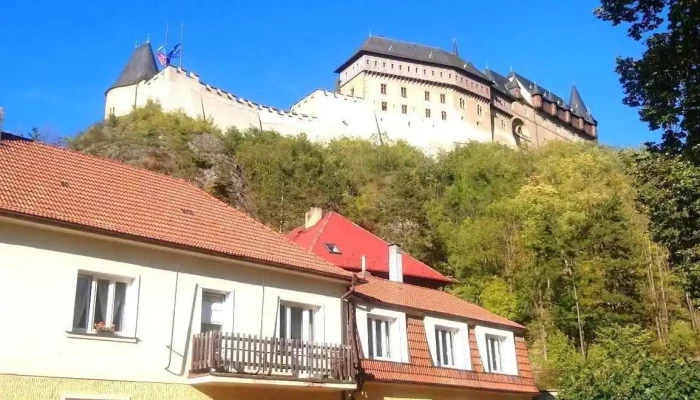 Restaurace U Janu Karlstejn Apartmany Karlstejn - Karlštejn