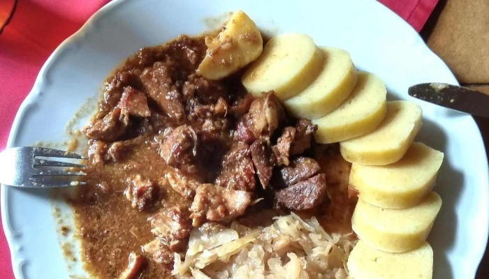 Restaurace U Jichu Instagram - Husova 514