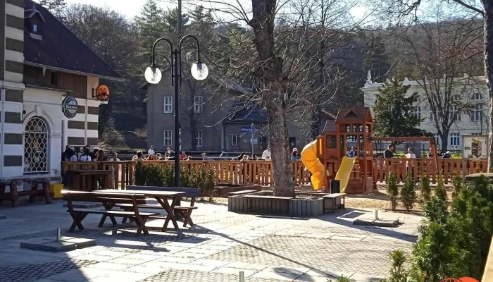 Restaurace U Kádi - Kyselská 189