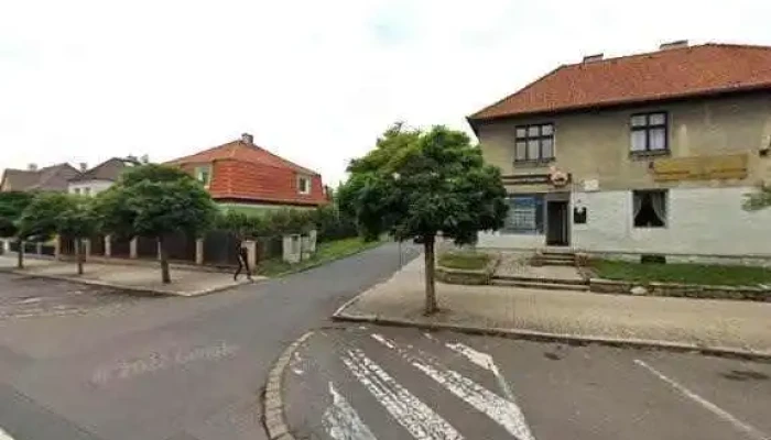 Restaurace U Kapitana Street View A 360deg - Osecká 967/31