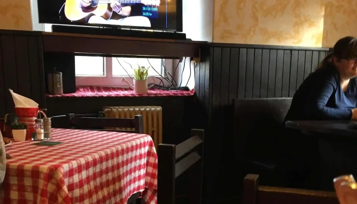 Restaurace U Kastanu Adresa - Nádražní 116