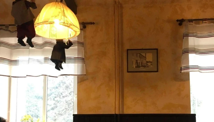 Restaurace U Kastanu Instagram - Nádražní 116