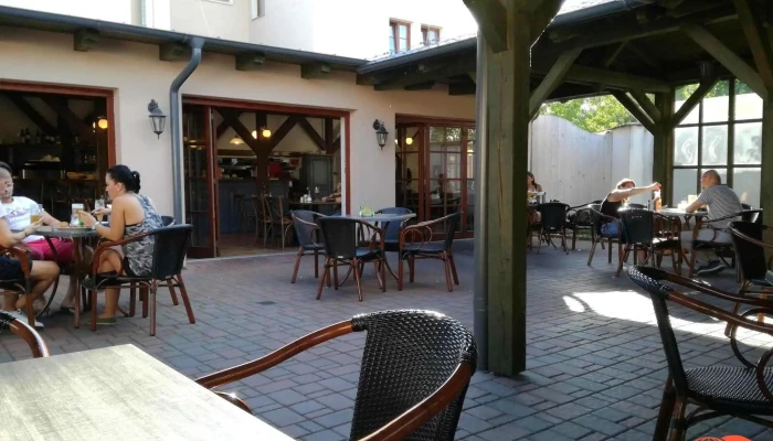 Restaurace U Kata -  Vzhled A Atmosfera - Vnitřní Město