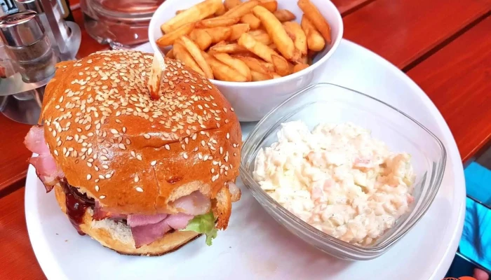 Restaurace U Kohouta -  Hranolky - Žižkova 142