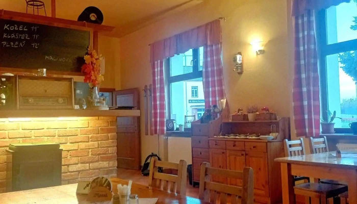 Restaurace U Kvapilu Adresa - J. Švermy 384