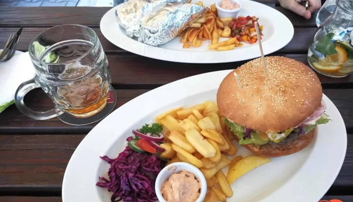 Restaurace U Labute Jidlo A Piti - 17. Listopadu 214