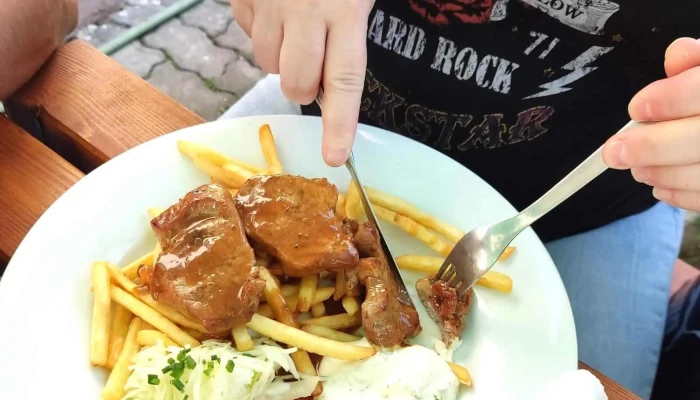 Restaurace U Lapku Blizko Mě - Přestavlky U Čerčan