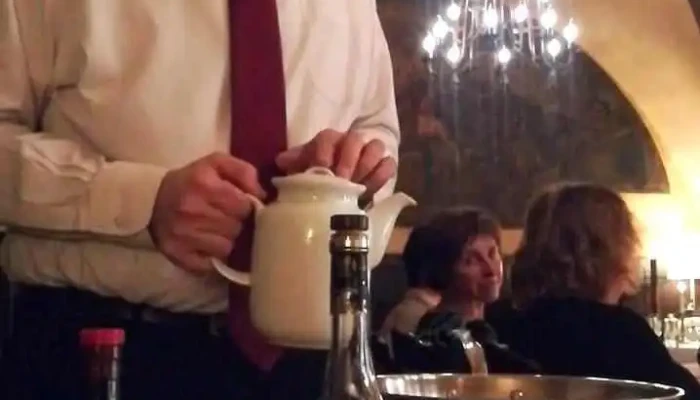 Restaurace U Maliru1543 Videa - Malá Strana