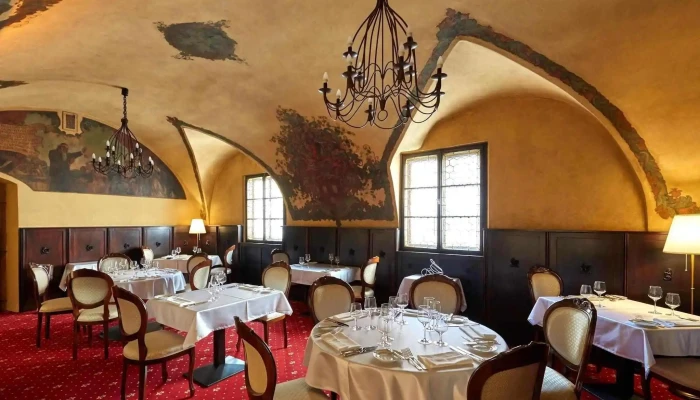 Restaurace U Maliru1543 Vzhled A Atmosfera - Malá Strana