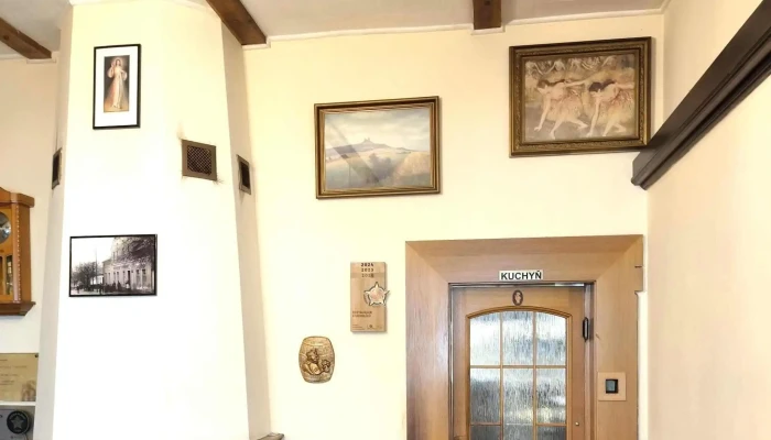 Restaurace U Mendliku Blizko Mě - Debř