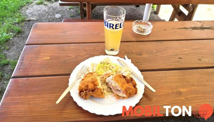 Restaurace U Muzea -  Jidlo A Piti - Velké Karlovice