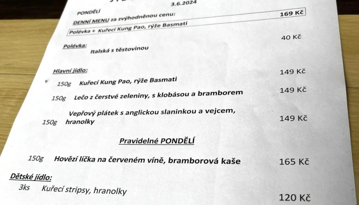 Restaurace U Nadrazi Instagram - P. Bezruče 744/8 288 02