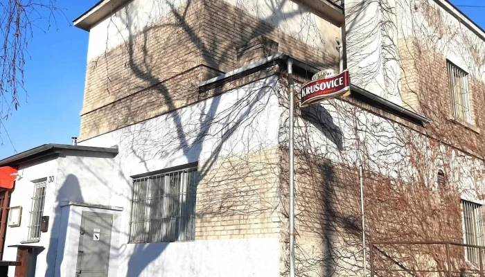 Restaurace U Nadrazi Recenze - Luka Pod Medníkem
