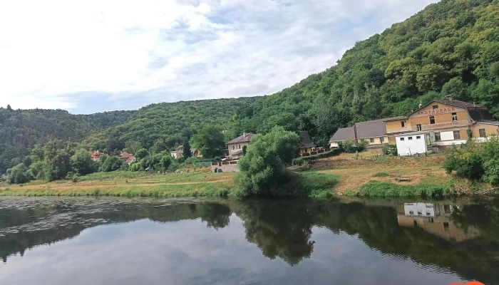 Restaurace U Nadrazi Srbsko - Srbsko-karlštejn