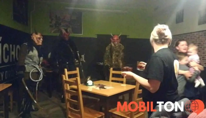 Restaurace U Nadrazi Vzhled A Atmosfera - Hamplova 72
