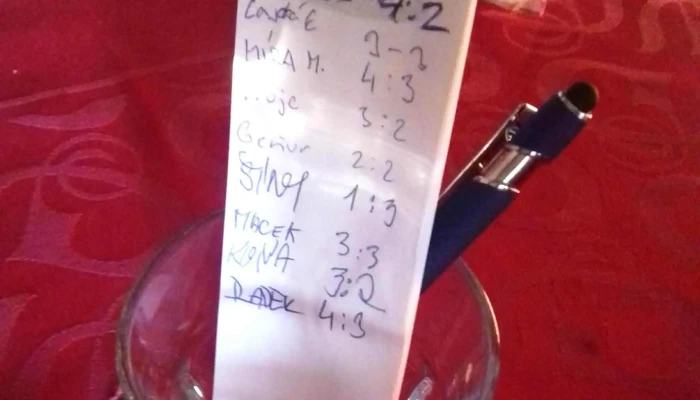 Restaurace U Obusku Telefon - Miřetice U Klášterce Nad Ohří