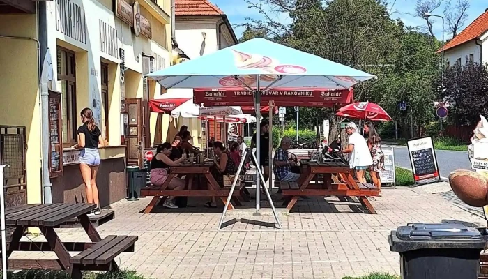 Restaurace U Otomanskych Penzion Vse - Nymburská 132
