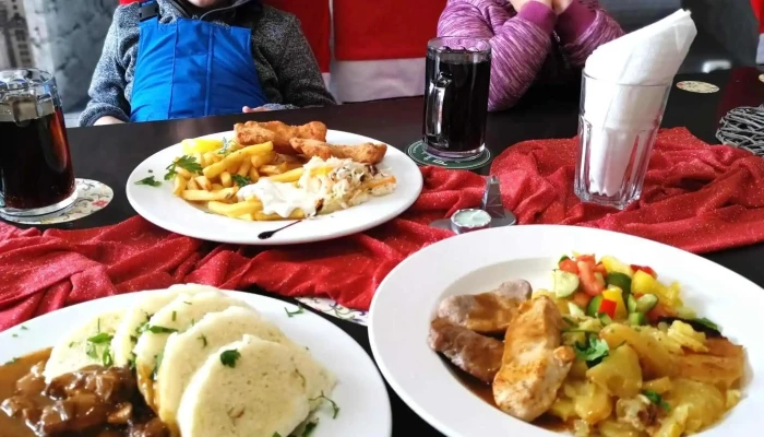 Restaurace U Pilota -  Otevřeno Nyni - Nesvačily