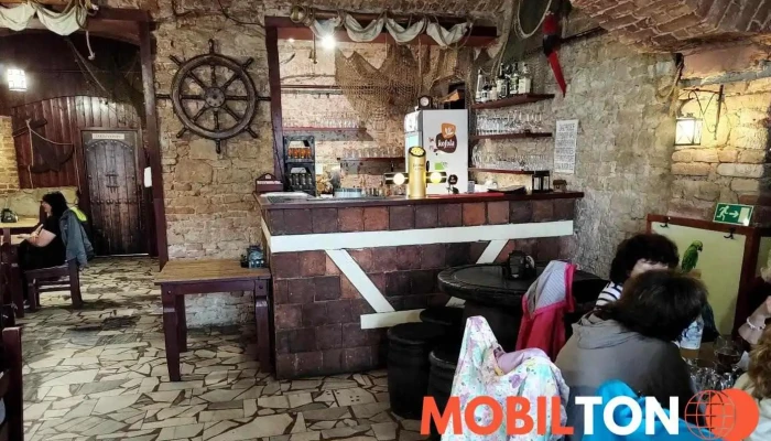 Restaurace U Pirata Vzhled A Atmosfera - Nám. Míru 6/5