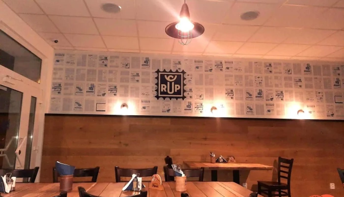Restaurace U Posty Vzhled A Atmosfera - Žďár Nad Sázavou 6