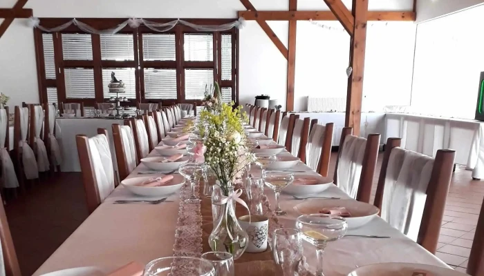 Restaurace U Tenisovych Kurtu Otevřeno Nyni - Velká Losenice