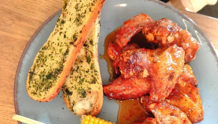 Restaurace U Tri Slunecnic Dolni Nam 307 - Dolní Nám. 307
