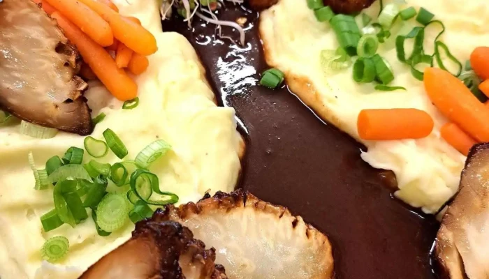 Restaurace U Tri Slunecnic Jidlo A Piti - Dolní Nám. 307