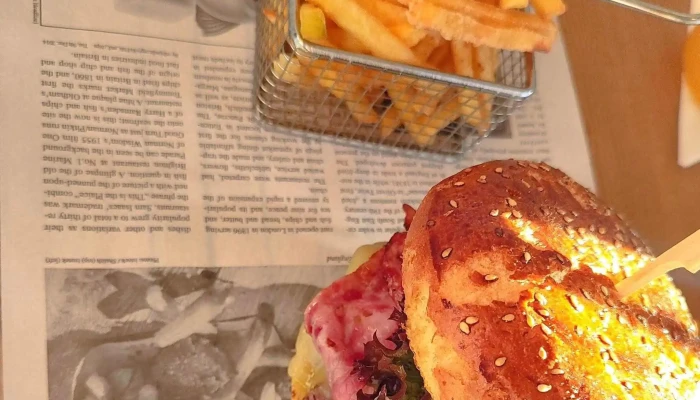 Restaurace U Tri Slunecnic Katalog - Dolní Nám. 307