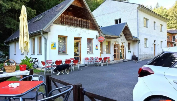 Restaurace u Vlčků - 01 Ostrov