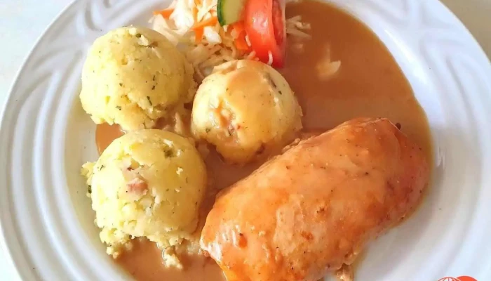 Restaurace U Zámku - Debřská 2