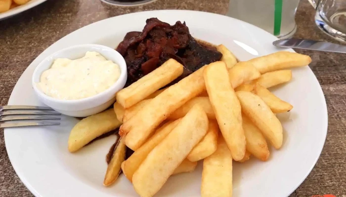 Restaurace U Zlateho Bazanta Steak - Město
