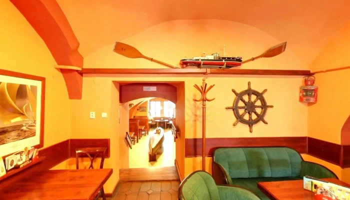 Restaurace U Zlateho Bazanta Street View A 360deg - Město