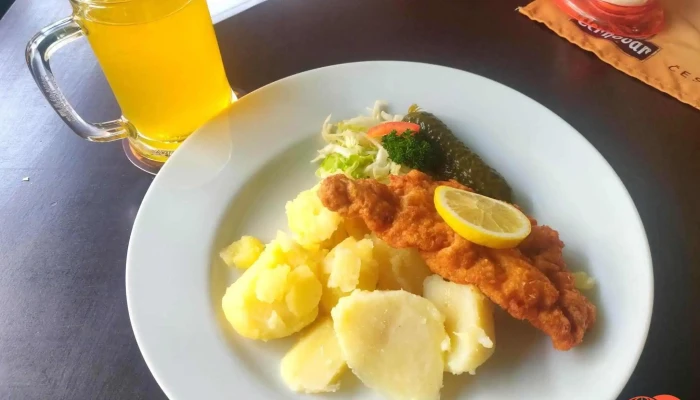 Restaurace U Zlateho Hroznu Jidlo A Piti - Rakovník I
