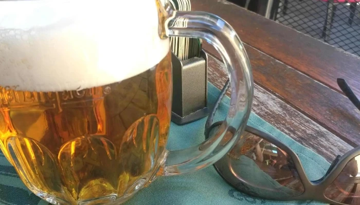 Restaurace U Zmeskalu Adresa - Masarykovo Nám. 62