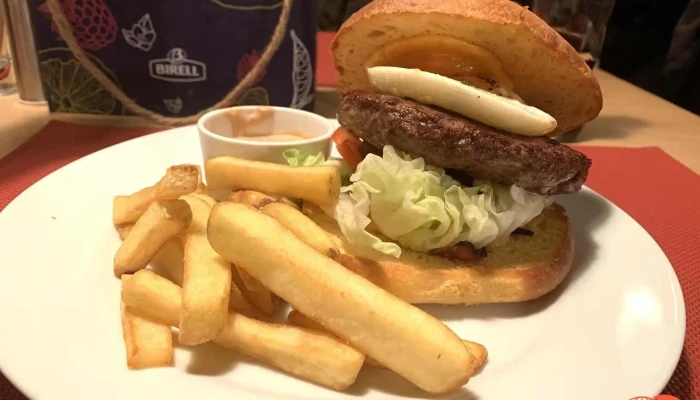 Restaurace U Zmeskalu Jidlo A Piti - Masarykovo Nám. 62