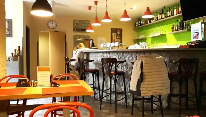 Restaurace U Zmeskalu Vzhled A Atmosfera - Masarykovo Nám. 62