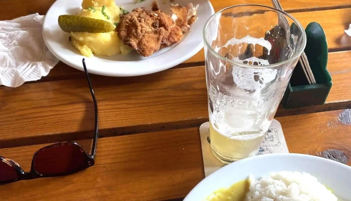 Restaurace Ve Dvore Instagram - Zdounky