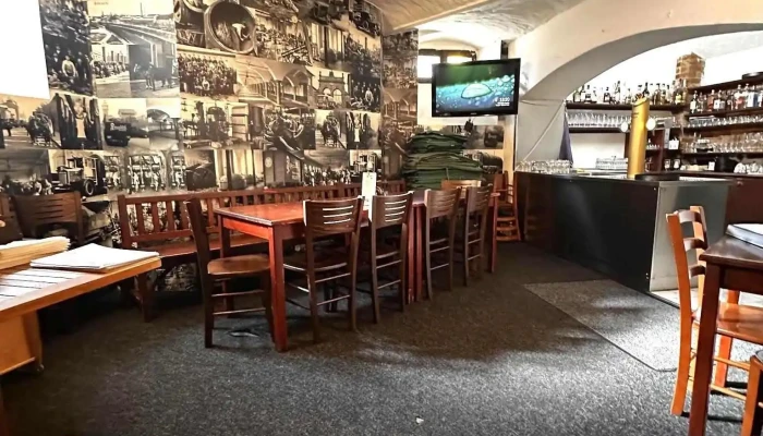 Restaurace Ve Dvore Vzhled A Atmosfera - Pohraniční 333