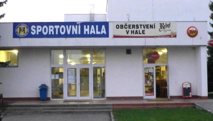 Restaurace Ve Sportovni Hale Restaurace - Ledečská 3028