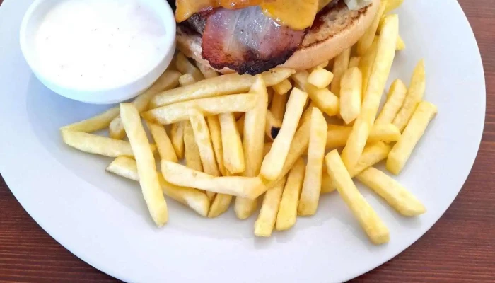 Restaurace Vodni Meloun Jidlo A Piti - Velké Nám. 34